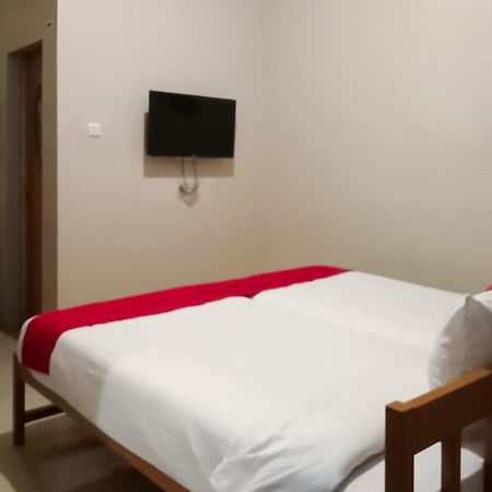 Reddoorz At Joyce Guest House 메단 외부 사진
