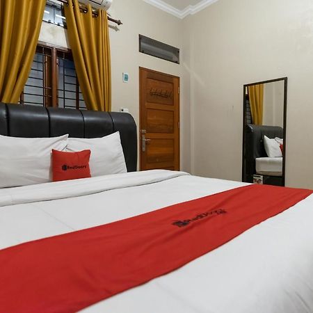 Reddoorz At Joyce Guest House 메단 외부 사진