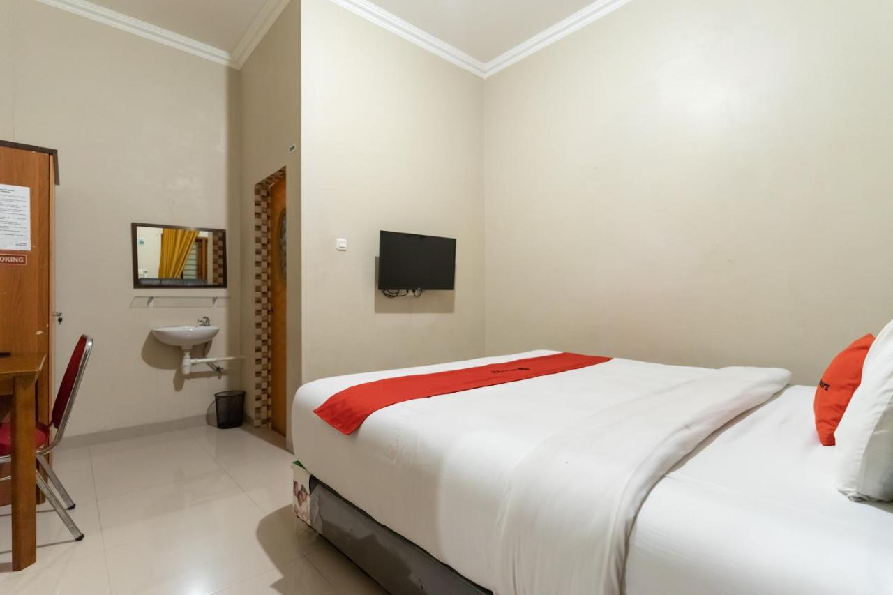 Reddoorz At Joyce Guest House 메단 외부 사진