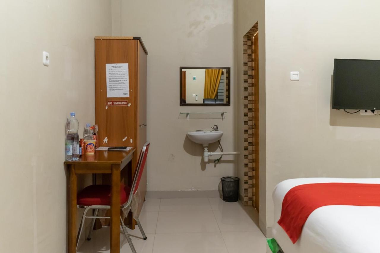 Reddoorz At Joyce Guest House 메단 외부 사진