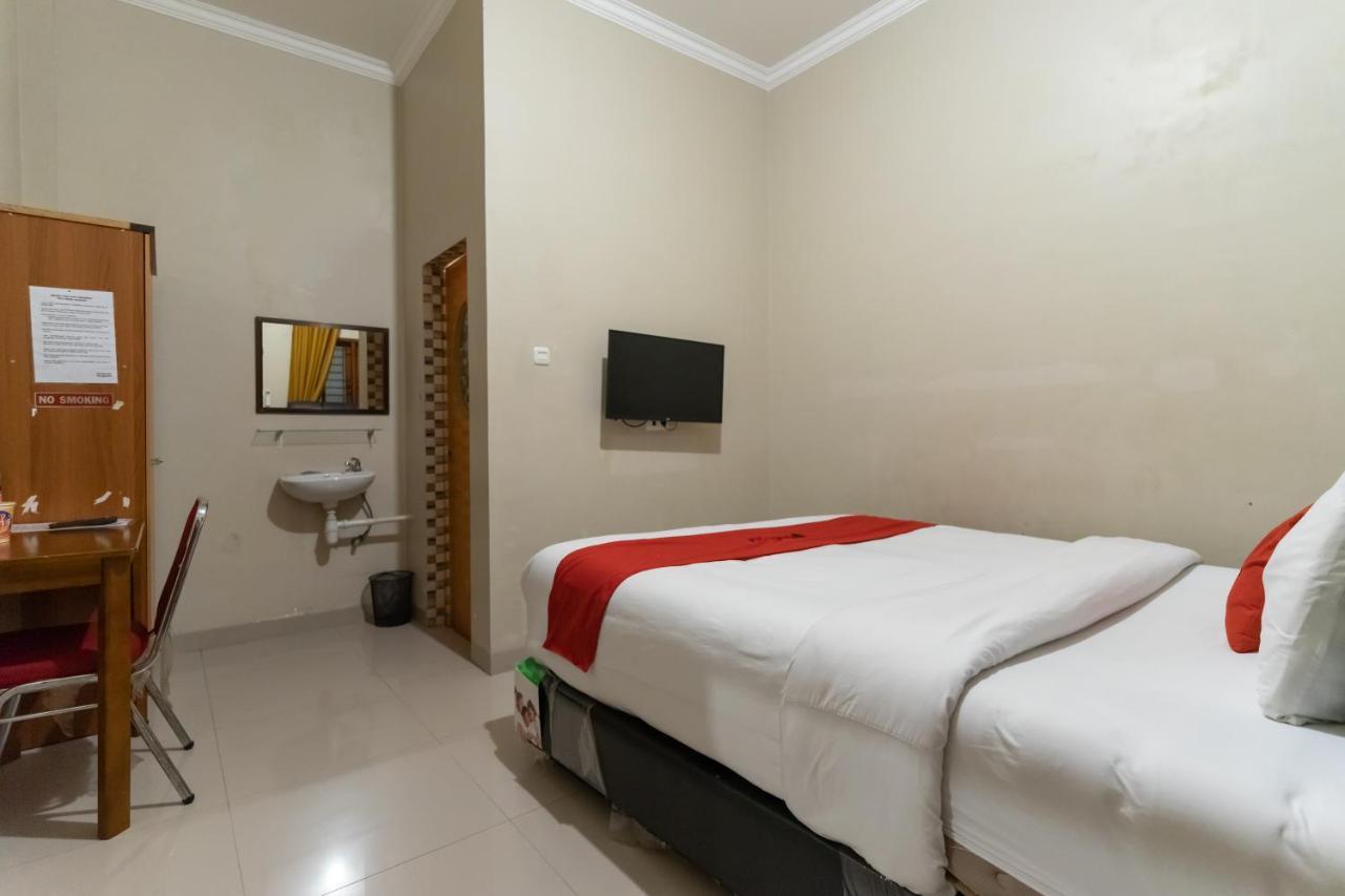 Reddoorz At Joyce Guest House 메단 외부 사진